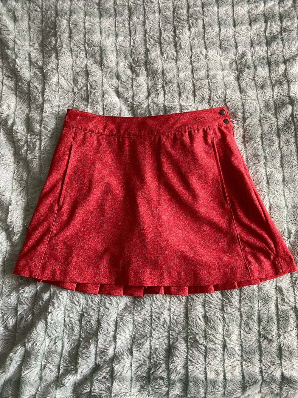 Nike Dri-Fit Golf Skirt / Skort with Pockets — Red, Small